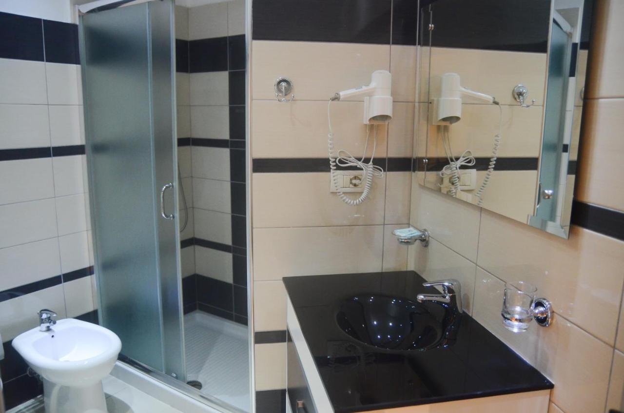 Imperial Hotel Ih Elbasan Bilik gambar
