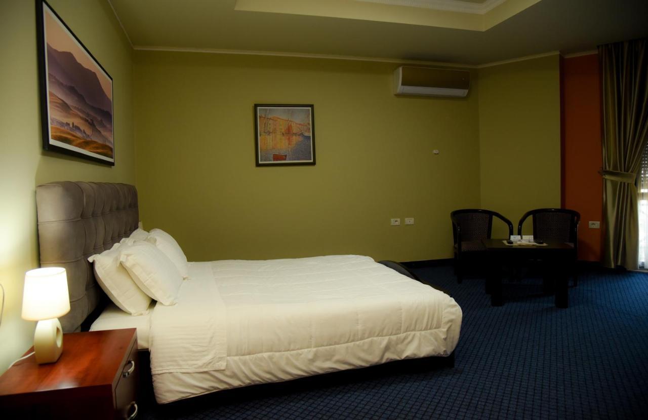 Imperial Hotel Ih Elbasan Luaran gambar