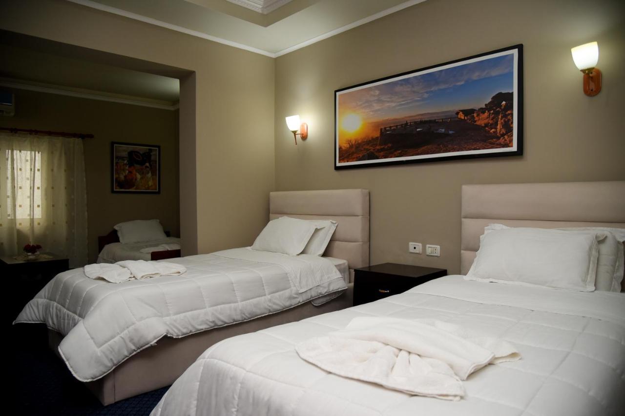 Imperial Hotel Ih Elbasan Luaran gambar