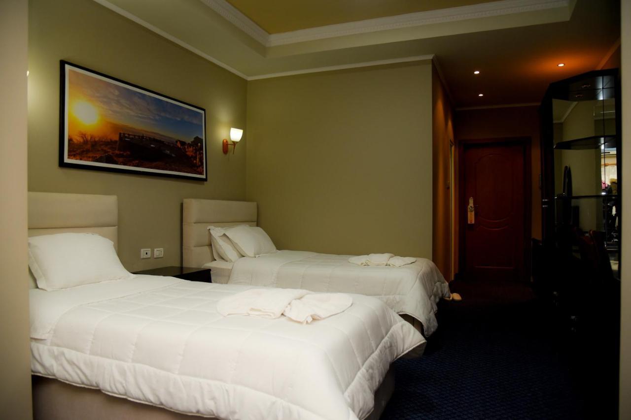 Imperial Hotel Ih Elbasan Luaran gambar