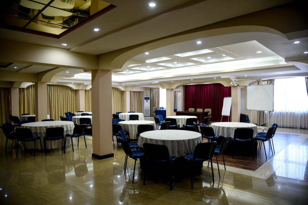 Imperial Hotel Ih Elbasan Luaran gambar