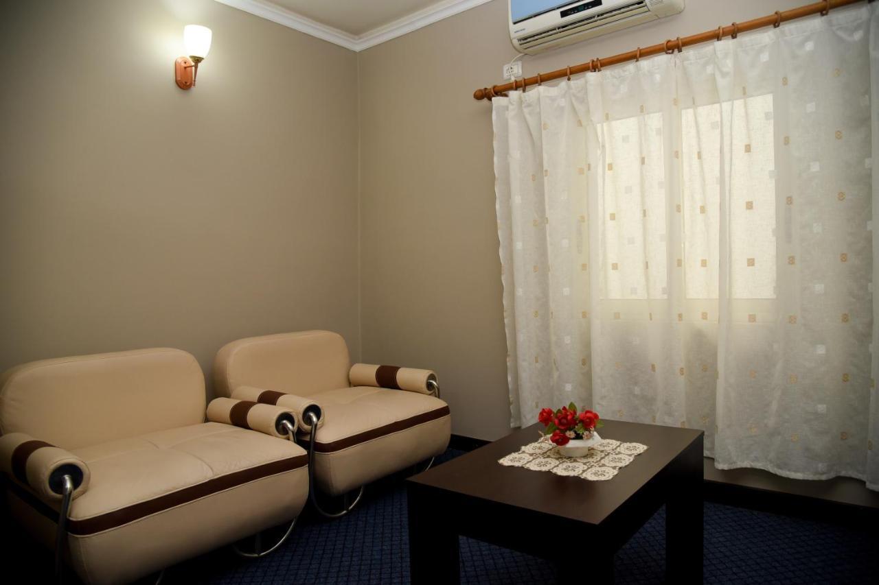 Imperial Hotel Ih Elbasan Luaran gambar