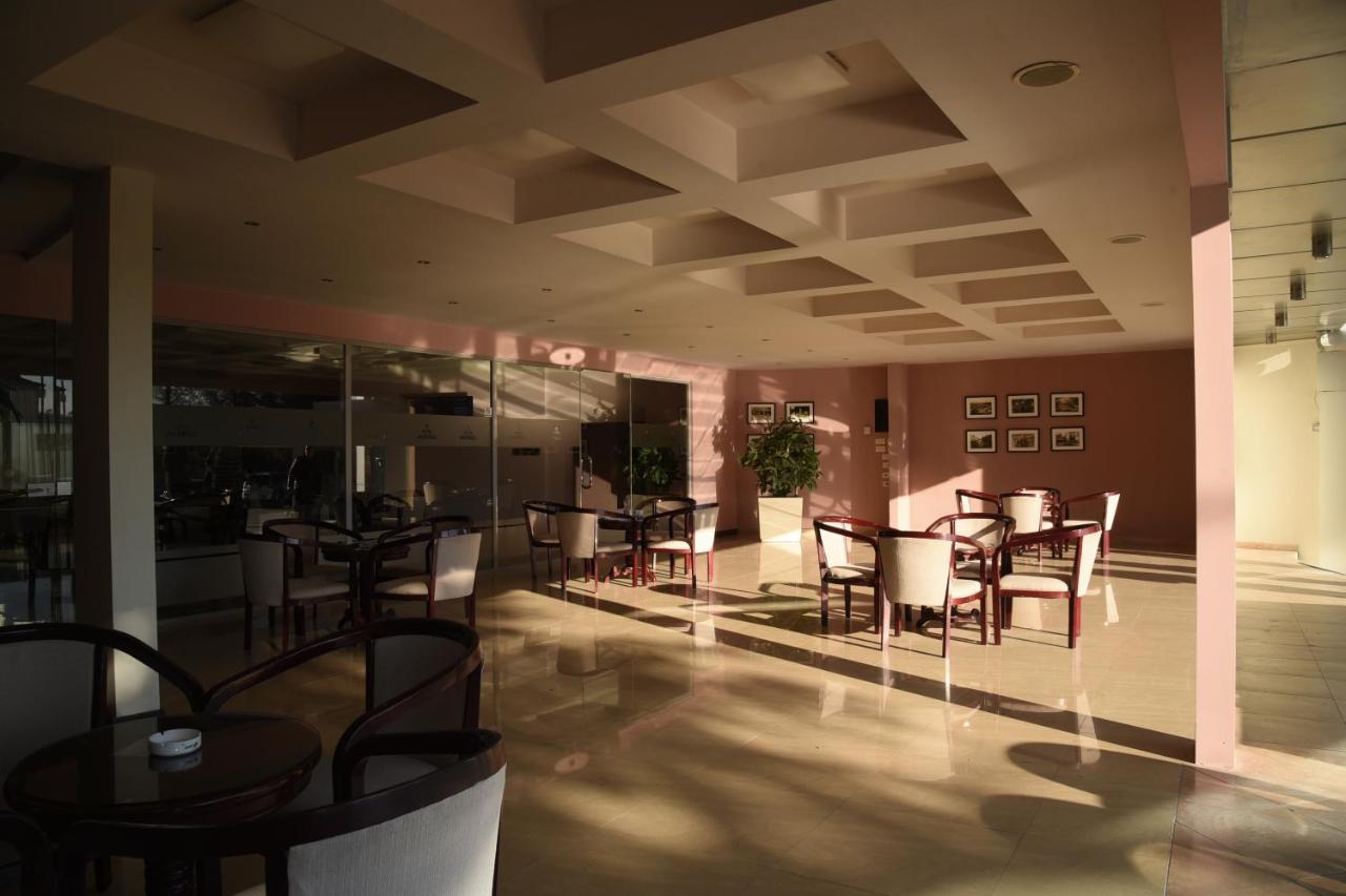 Imperial Hotel Ih Elbasan Luaran gambar