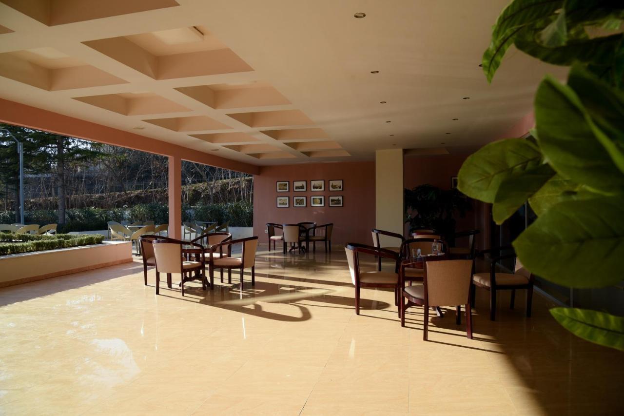Imperial Hotel Ih Elbasan Luaran gambar