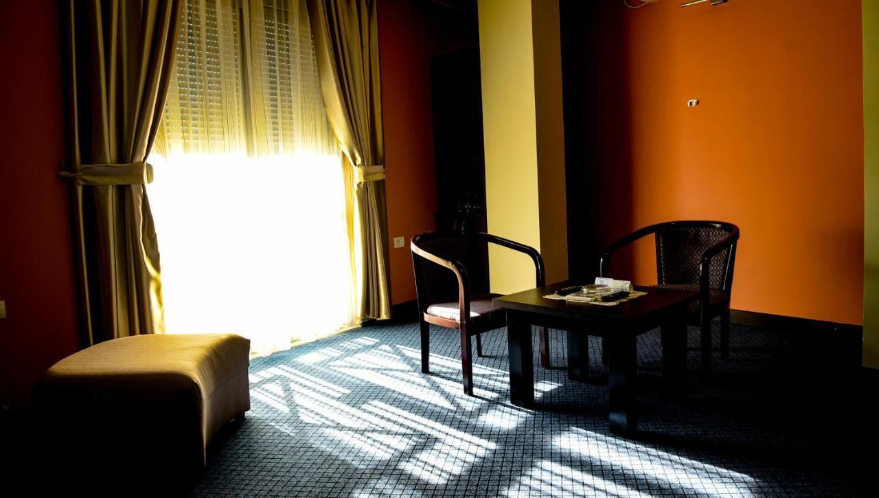 Imperial Hotel Ih Elbasan Luaran gambar