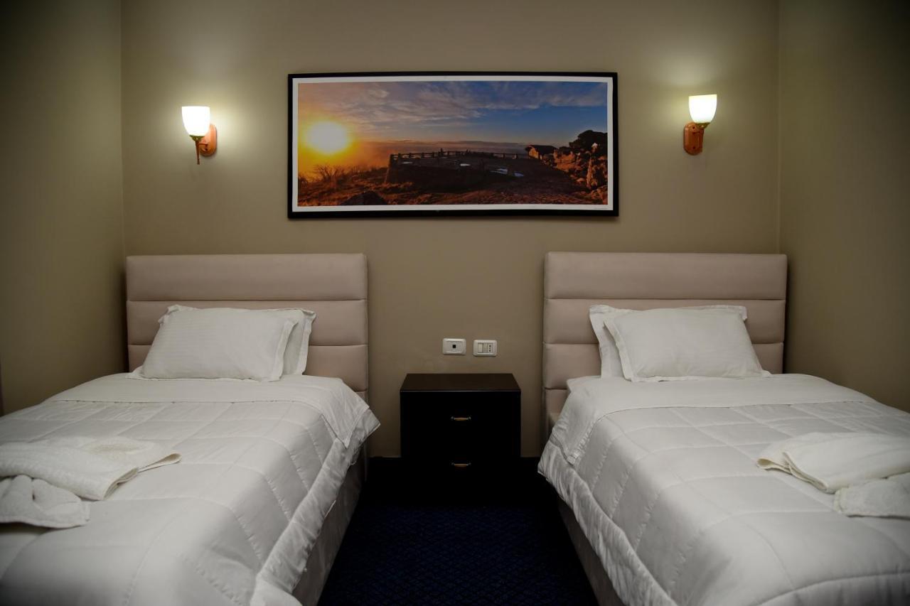 Imperial Hotel Ih Elbasan Luaran gambar