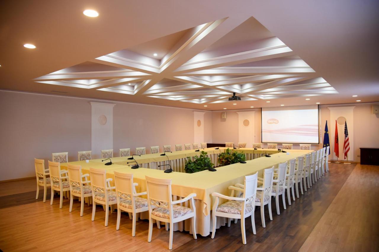 Imperial Hotel Ih Elbasan Luaran gambar