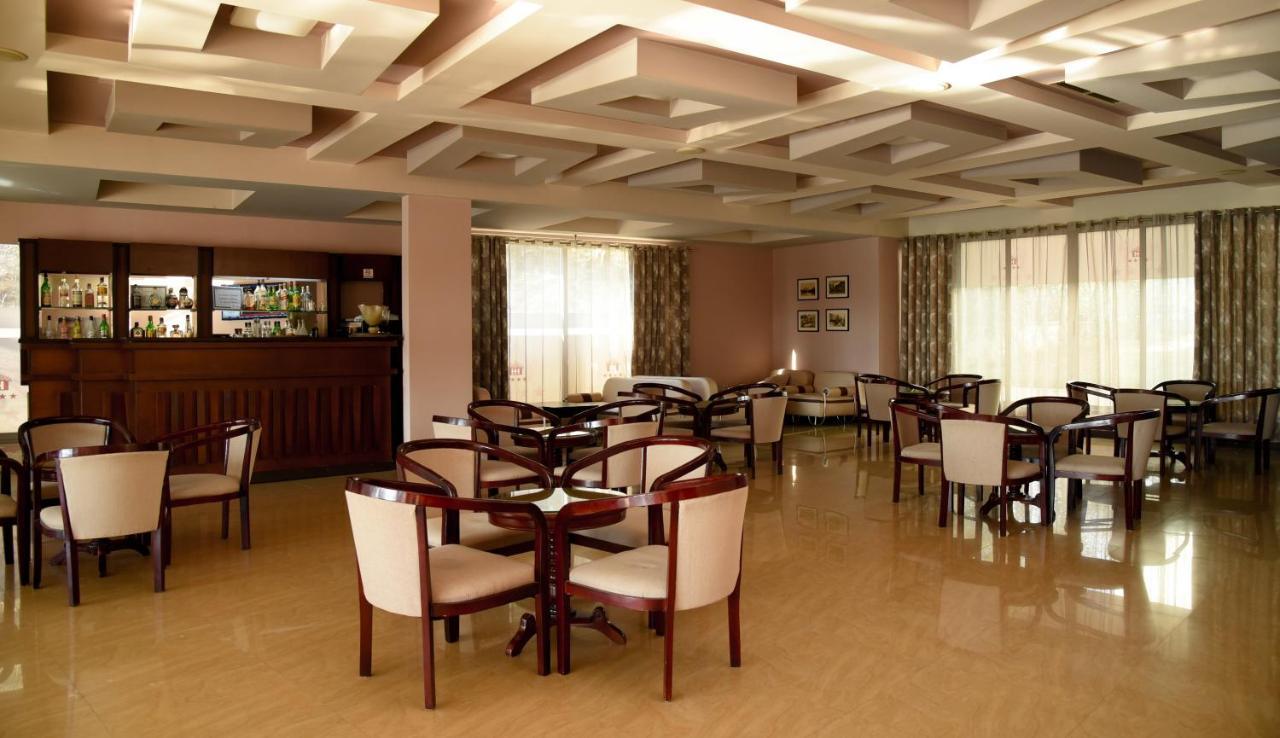 Imperial Hotel Ih Elbasan Luaran gambar