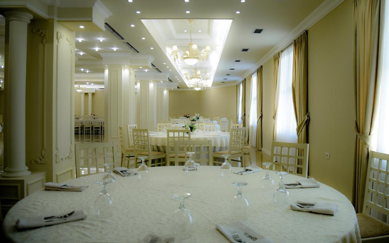Imperial Hotel Ih Elbasan Luaran gambar